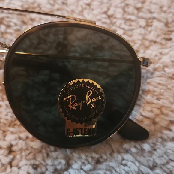 Ray Ban Round Sunglasses - Picture 3 of 3